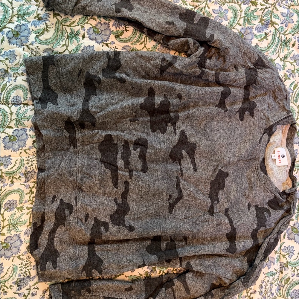 Sundry Heather Gray Crewneck Sweatshirt